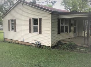 142 Lexington St, Bruceton, TN 38317