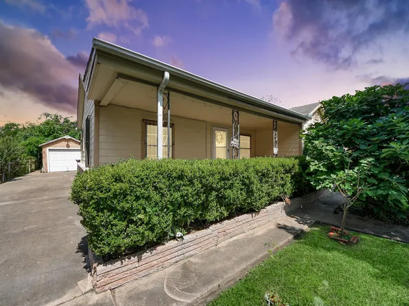 132 Hoffman St, Houston, TX 77020