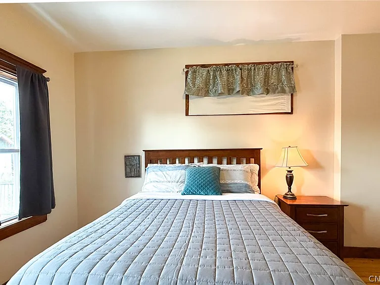 1015 White Pl — Photo 17