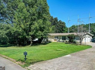 2150 Surrey Trl SE, Conyers, GA 30013