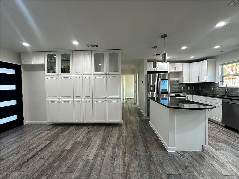 908 Plateau Cir — Photo 7