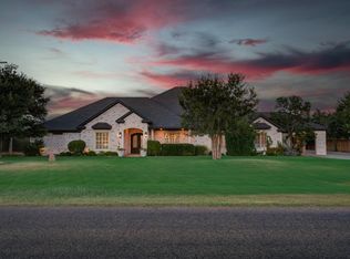 814 Avenue Q, Shallowater, TX 79363