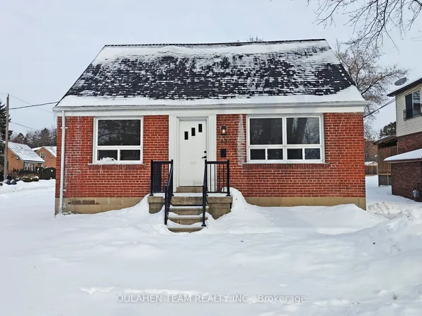 42 Finch Ave W, Toronto, ON M2N 2G9