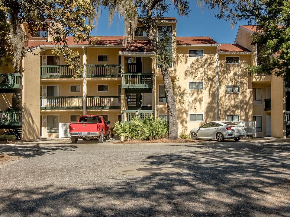 1st image of 300 Yacht Club Dr Unit 10