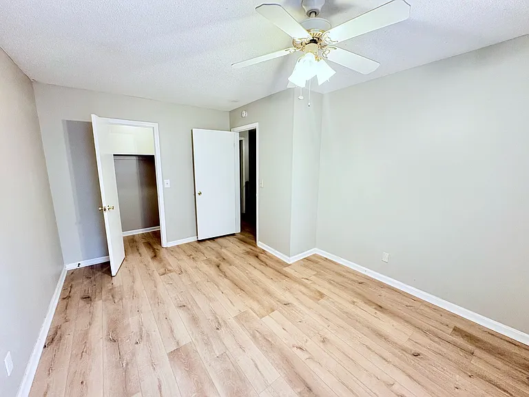 1108 Tiger Blvd #127 — Photo 8