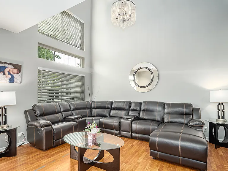 956 Mesa Dr — Photo 10
