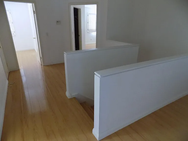 11833 Worcester Dr — Photo 24
