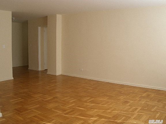 4th image of 89-00 170th St #3M