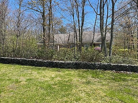 2nd image of 25 Powder Hill Rd