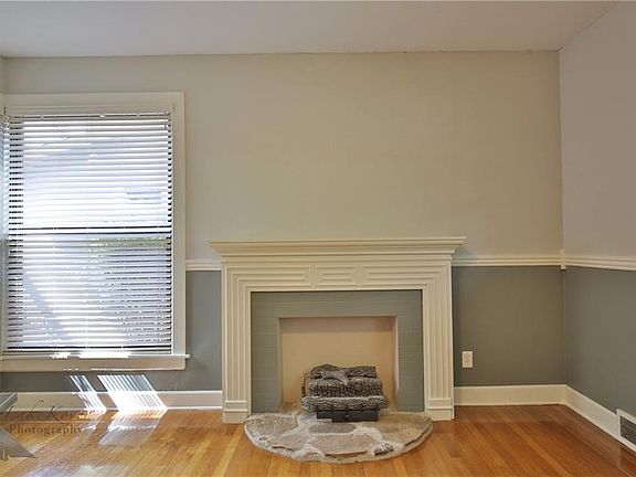 5th image of 917 S Leggett Dr
