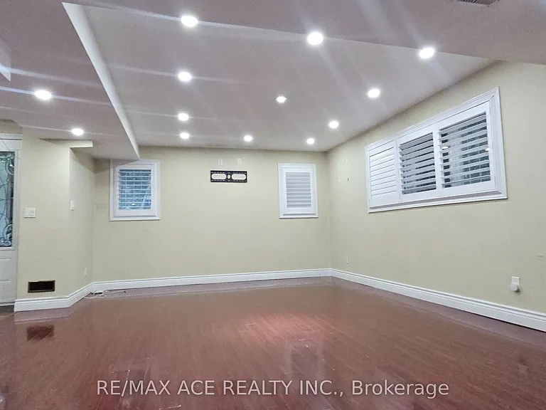 25 Fawnridge Trl #BASEMENT — Photo 10