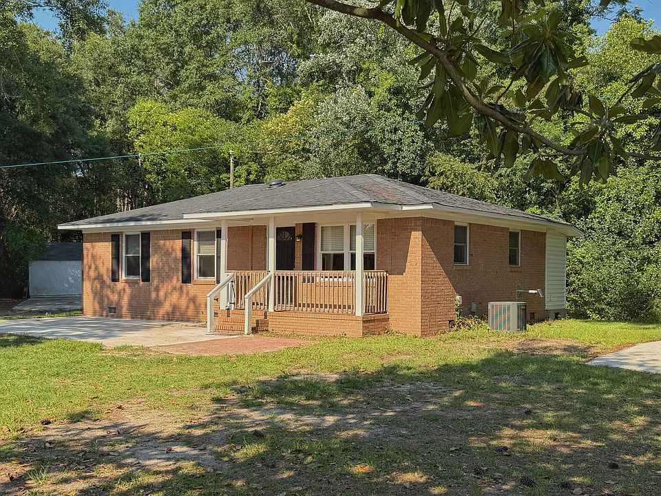 1st image of 2515 Elizabeth Dr