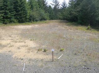 285 Foxglove Way, Reedsport, OR 97467