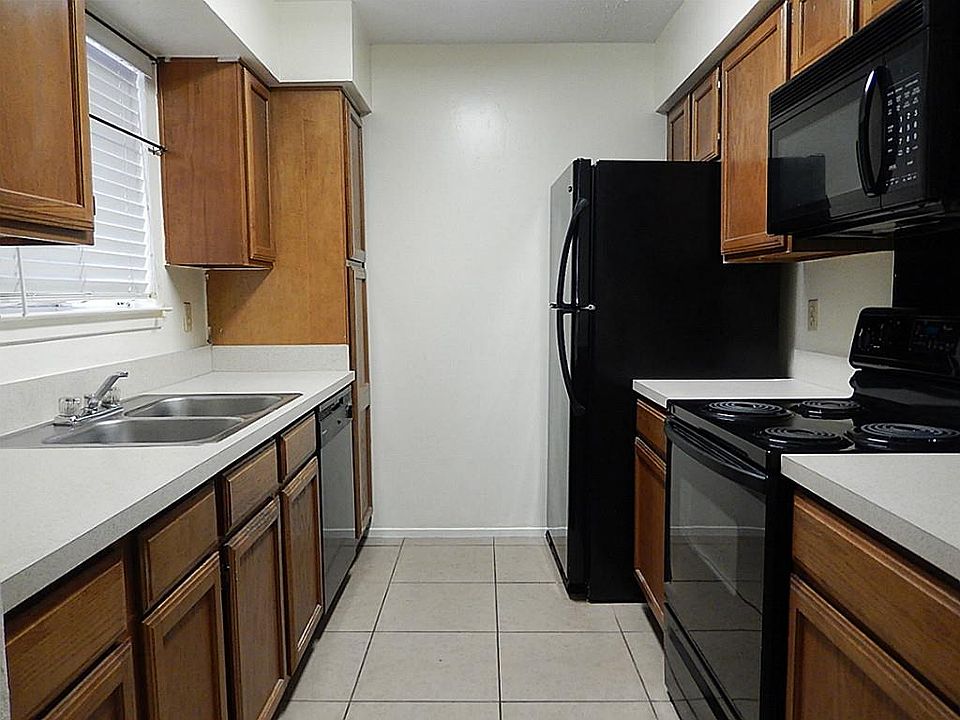 1st image of 7313 Gulf Fwy APT 808
