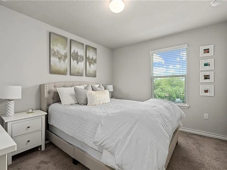 5308 Golden Canary Ln — Photo 19