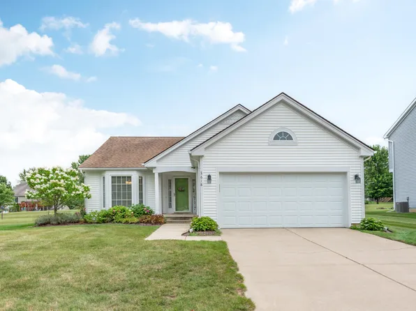 3618 Meadow View Dr, Dexter, MI 48130