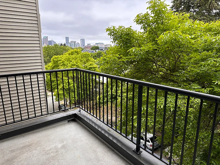 303 23rd Ave S #412 — Photo 39