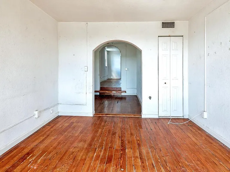521 N Dixie Hwy — Photo 20