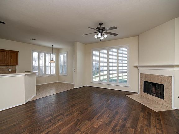 5th image of 2508 Aiken Ln