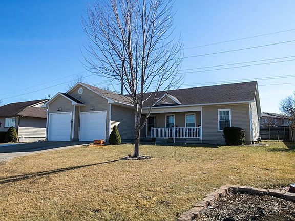 2nd image of 3007 S Parkway Ct