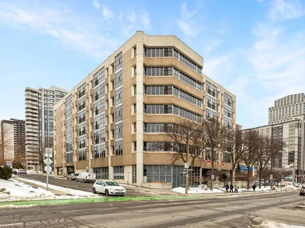 66 Bay St S #505, Hamilton, ON L8P 4Z6