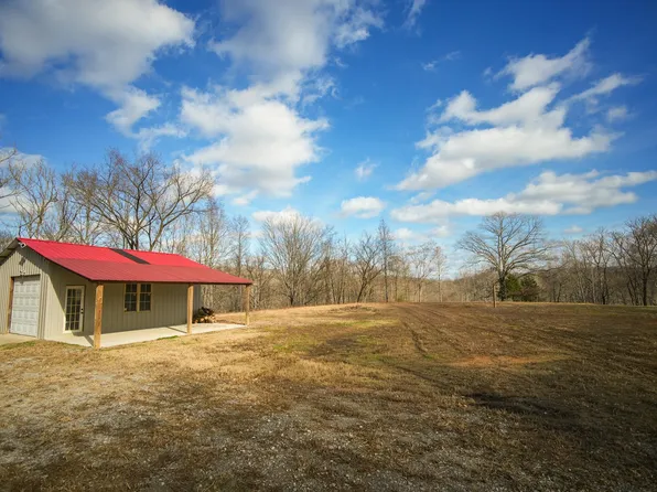 199 Spain Rd, Charlotte, TN 37036