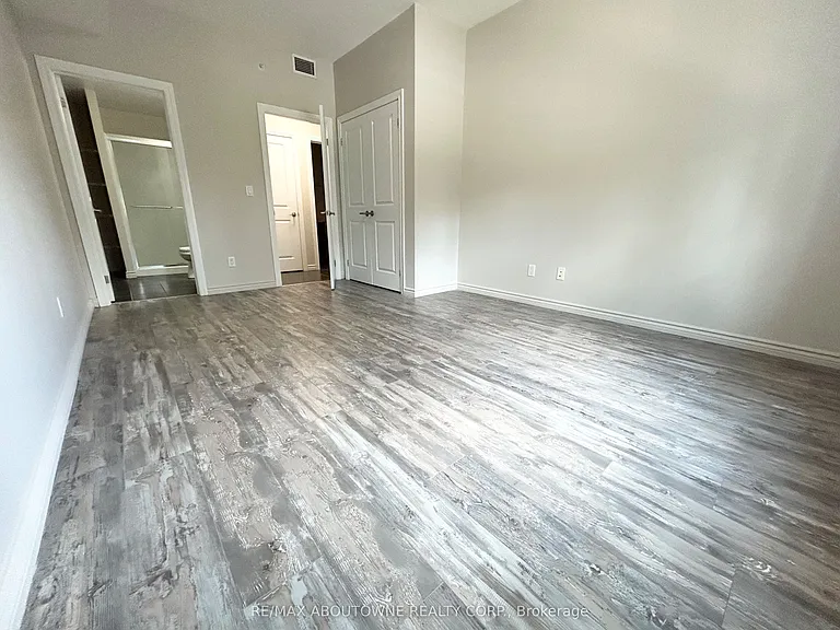 5 Rittenhouse Rd #203 — Photo 13