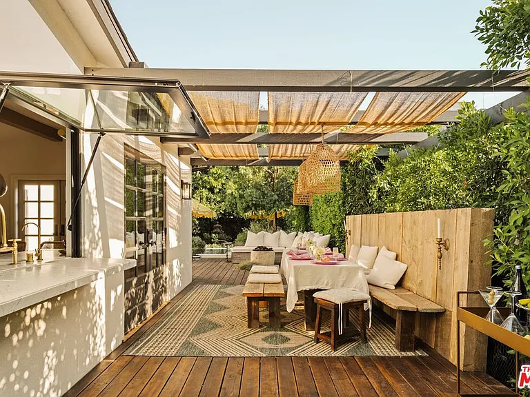 11476 La Maida St — Photo 14