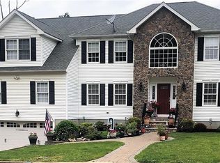 822 Bound Brook Ave, Raritan, NJ 08869