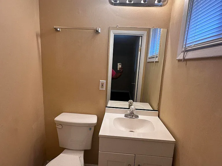 2377 Dublin Dr — Photo 18