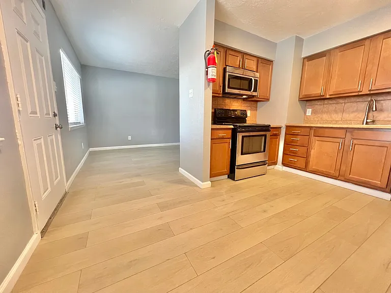 4207 Mesa Grande Pl SE — Photo 3