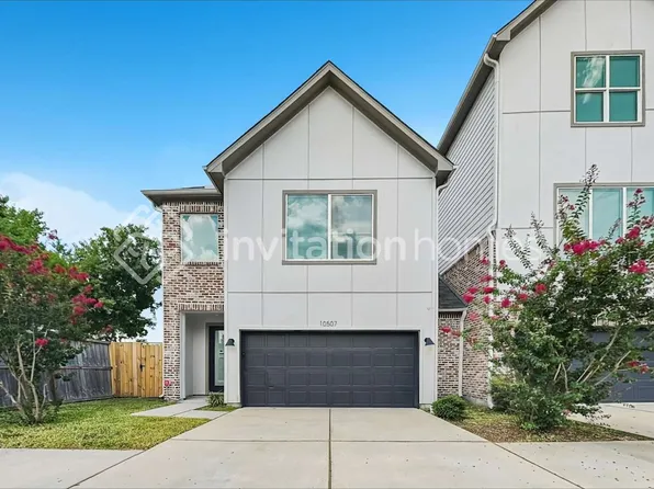 10507 Executive Lake Dr, Stafford, TX 77477