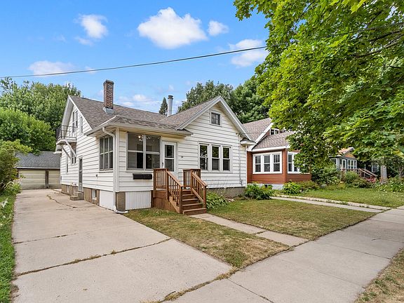 2nd image of 38 Corry St