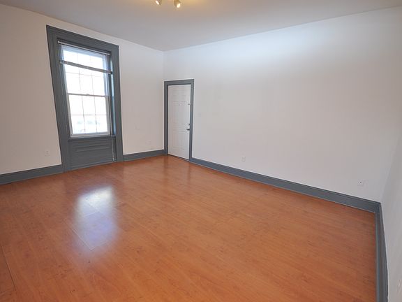 4th image of 1501 W Girard Ave APT B