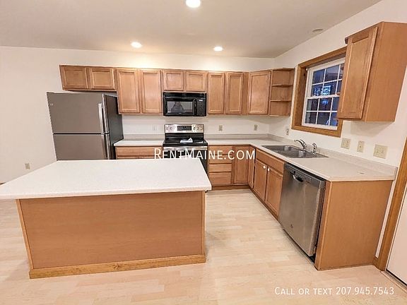 2nd image of 121 Canaan Rd APT 4