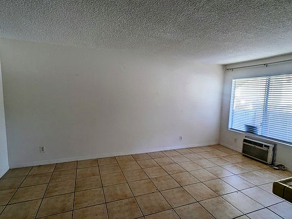 4th image of 3508 College Ave