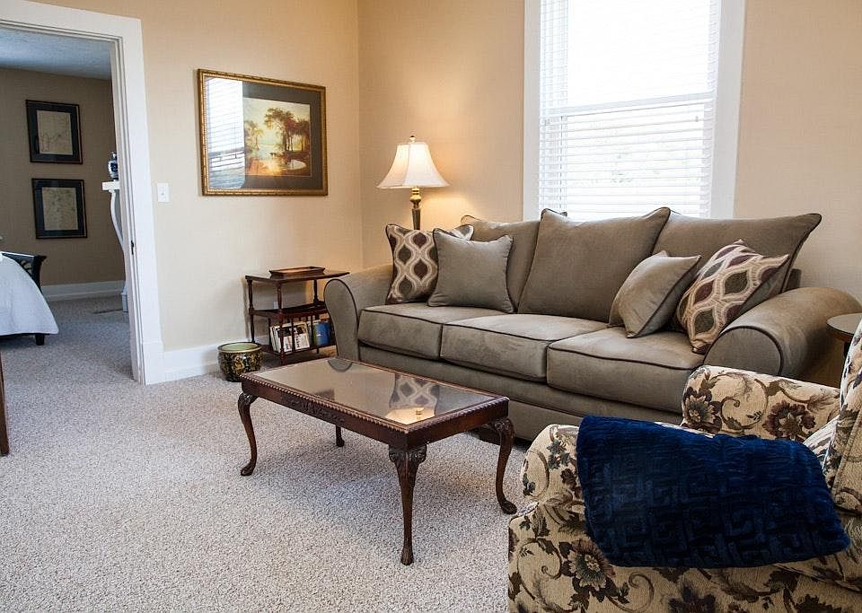 Spacious living room