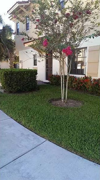 2nd image of 4792 Preserve St