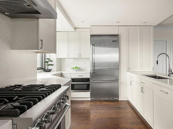4th image of 1725 York Ave #29FG
