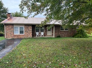 1340 Old Allardt Rd, Jamestown, TN 38556