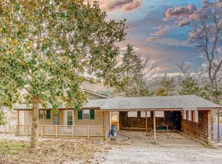 907 Flat Hollow Marina Rd, Speedwell, TN 37870