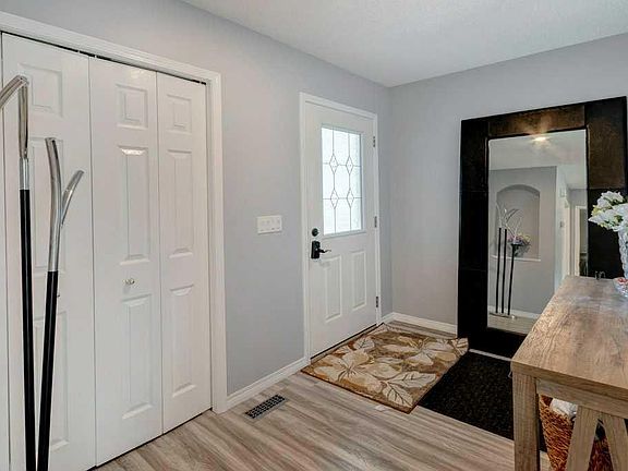 5th image of 169 N Evanscreek Ct NW