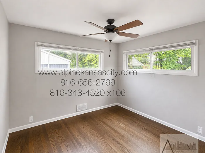 10731 Cambridge Ave — Photo 4