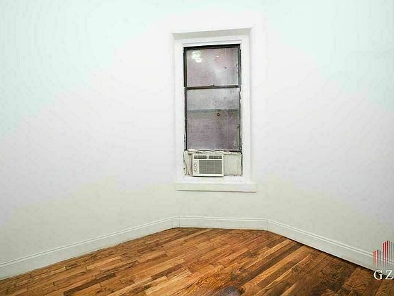 4th image of 313 E 115th St #3