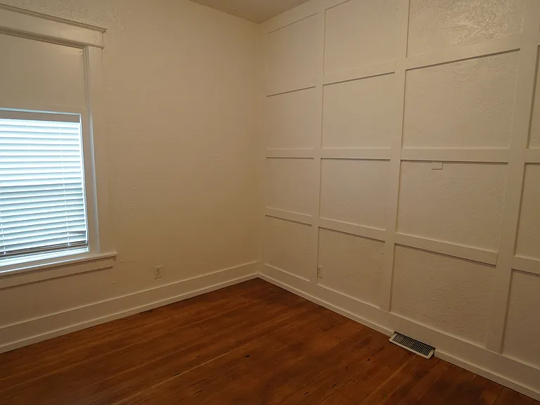2623 Quincy Ave — Photo 10