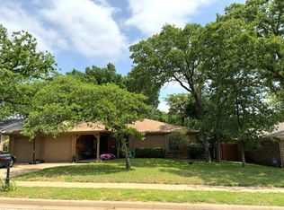 3408 Pin Oak Ln, Bedford, TX 76021