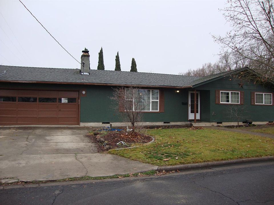1st image of 1220 Comet Ave