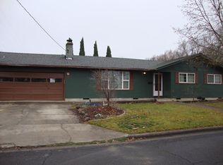 1220 Comet Ave, Central Pt, OR 97502