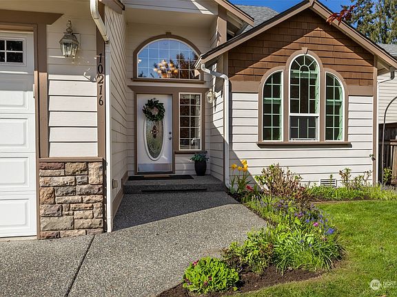 2nd image of 10216 SE 222nd Street