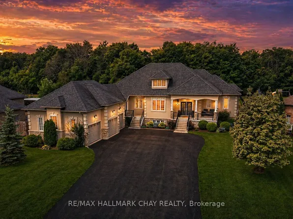 16 Basswood Dr, Wasaga Beach, ON L9Z 0A9